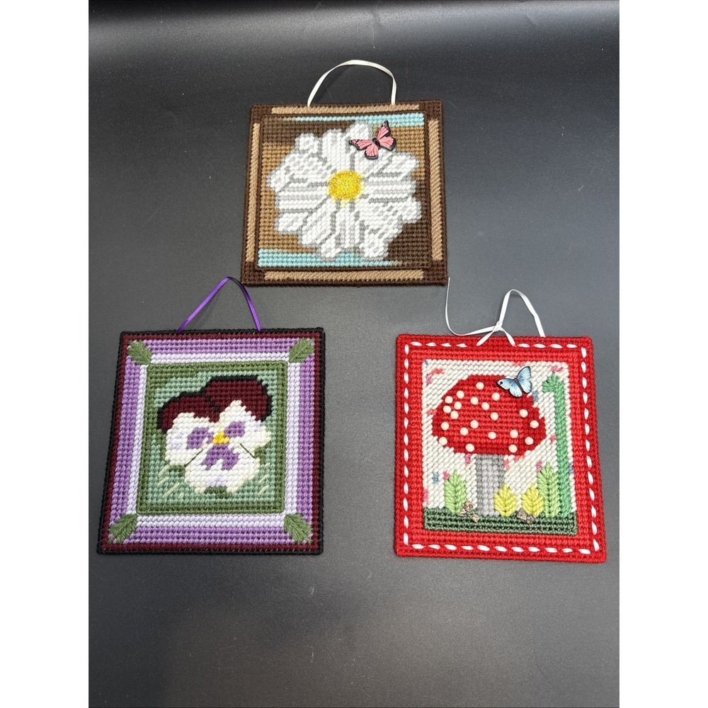 Plastic Canvas Completed Wall Decor Door Hanger Flowers Mushroom ~ 6" Square